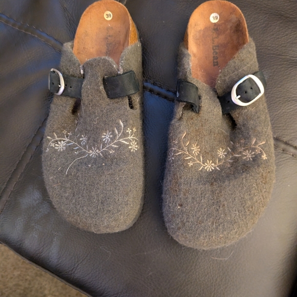 L.L. Bean Shoes - Gray Wool Clogs with Floral Embroidery